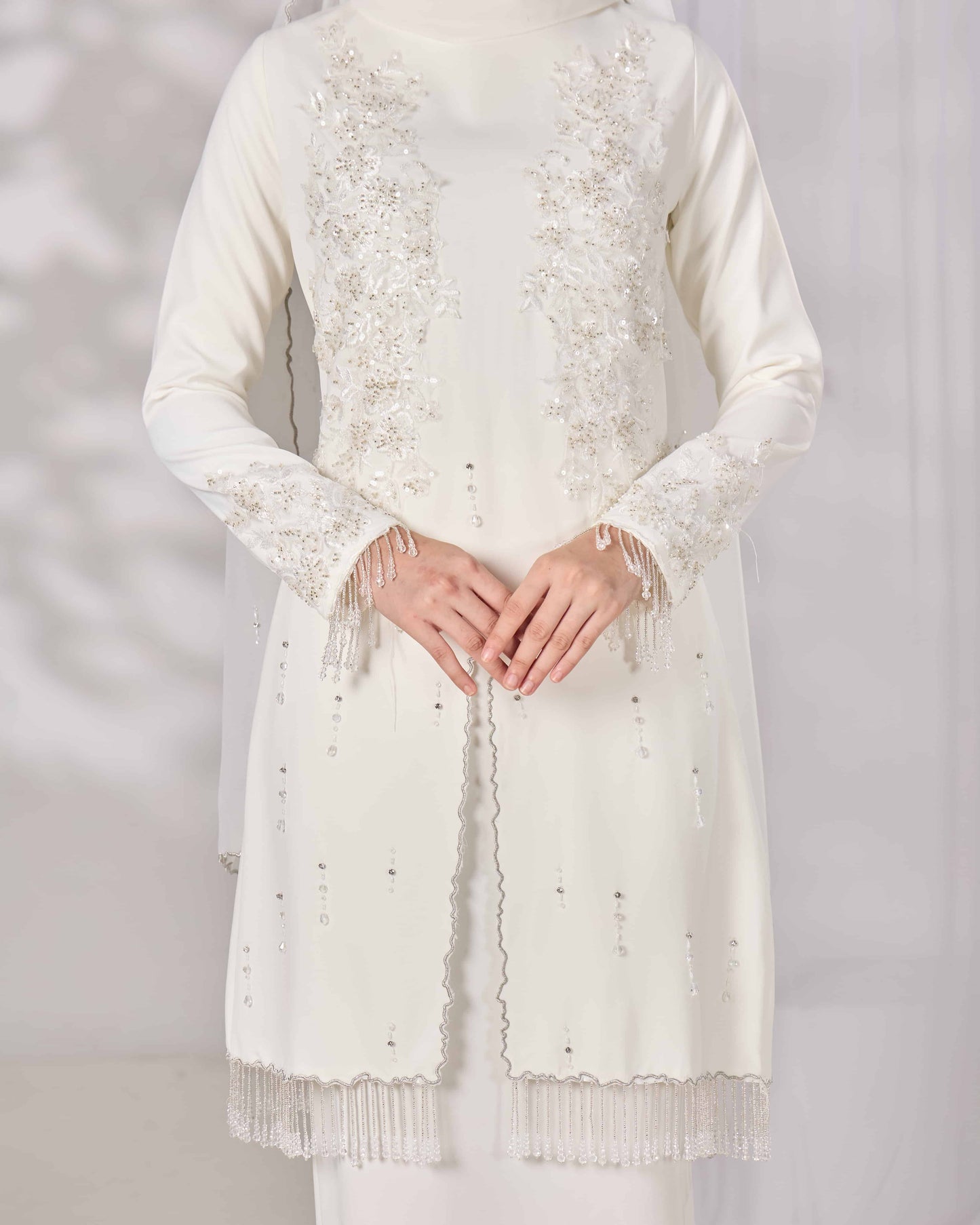 MINOR DEFECT MAHIRA KURUNG (OFF WHITE)