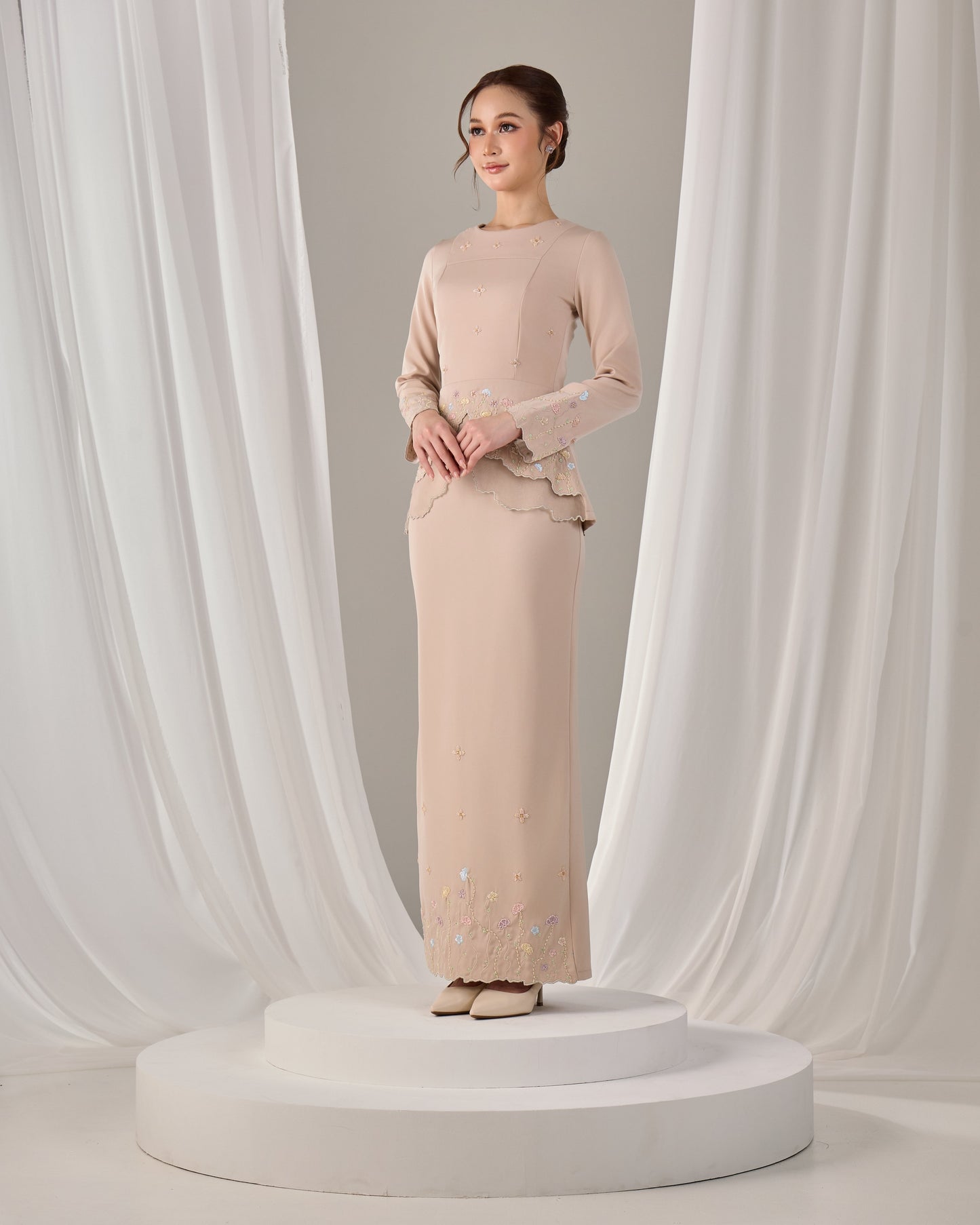 MINOR DEFECT NAYARA KURUNG (CHAMPAGNE)