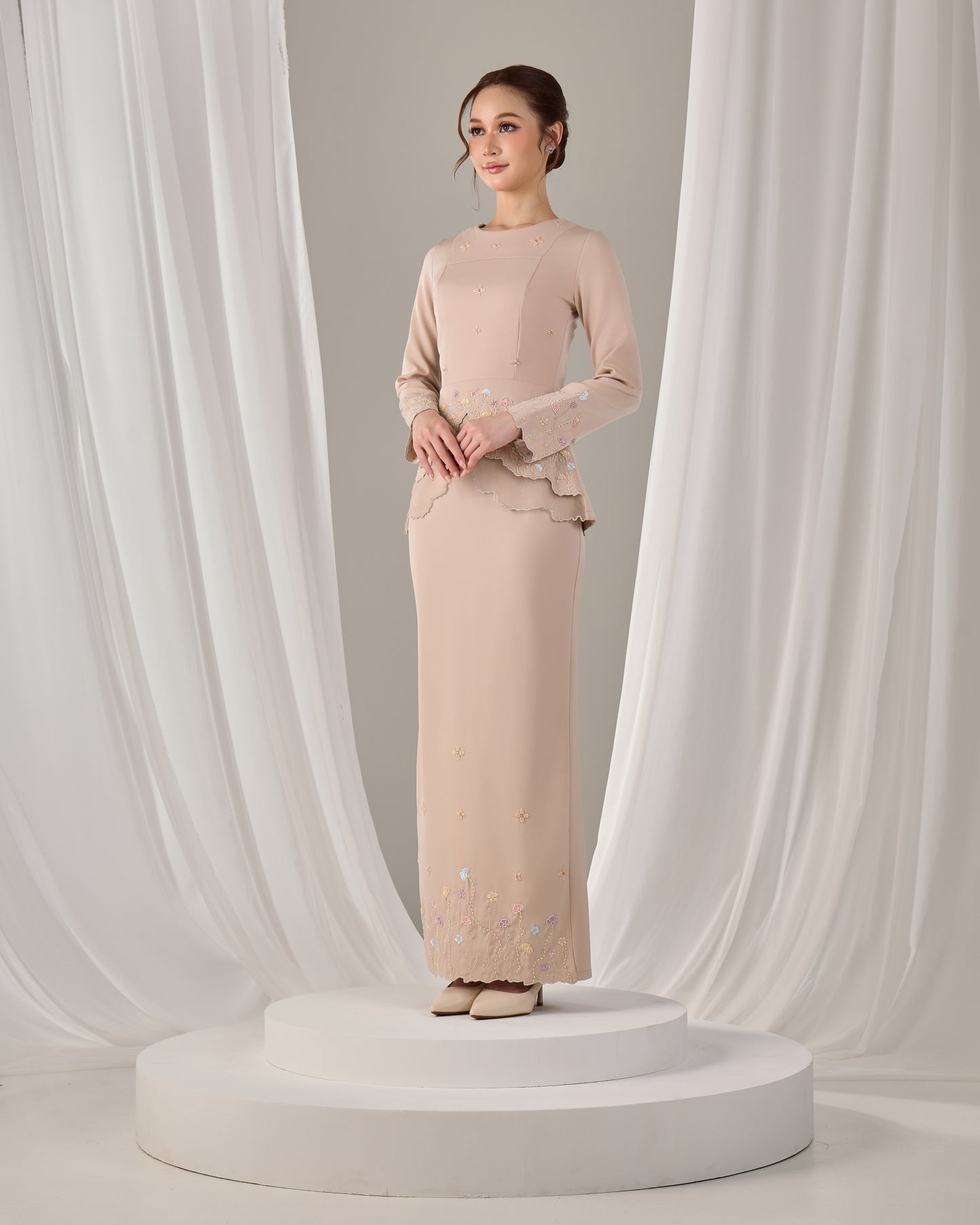 NAYARA KURUNG (CHAMPAGNE)