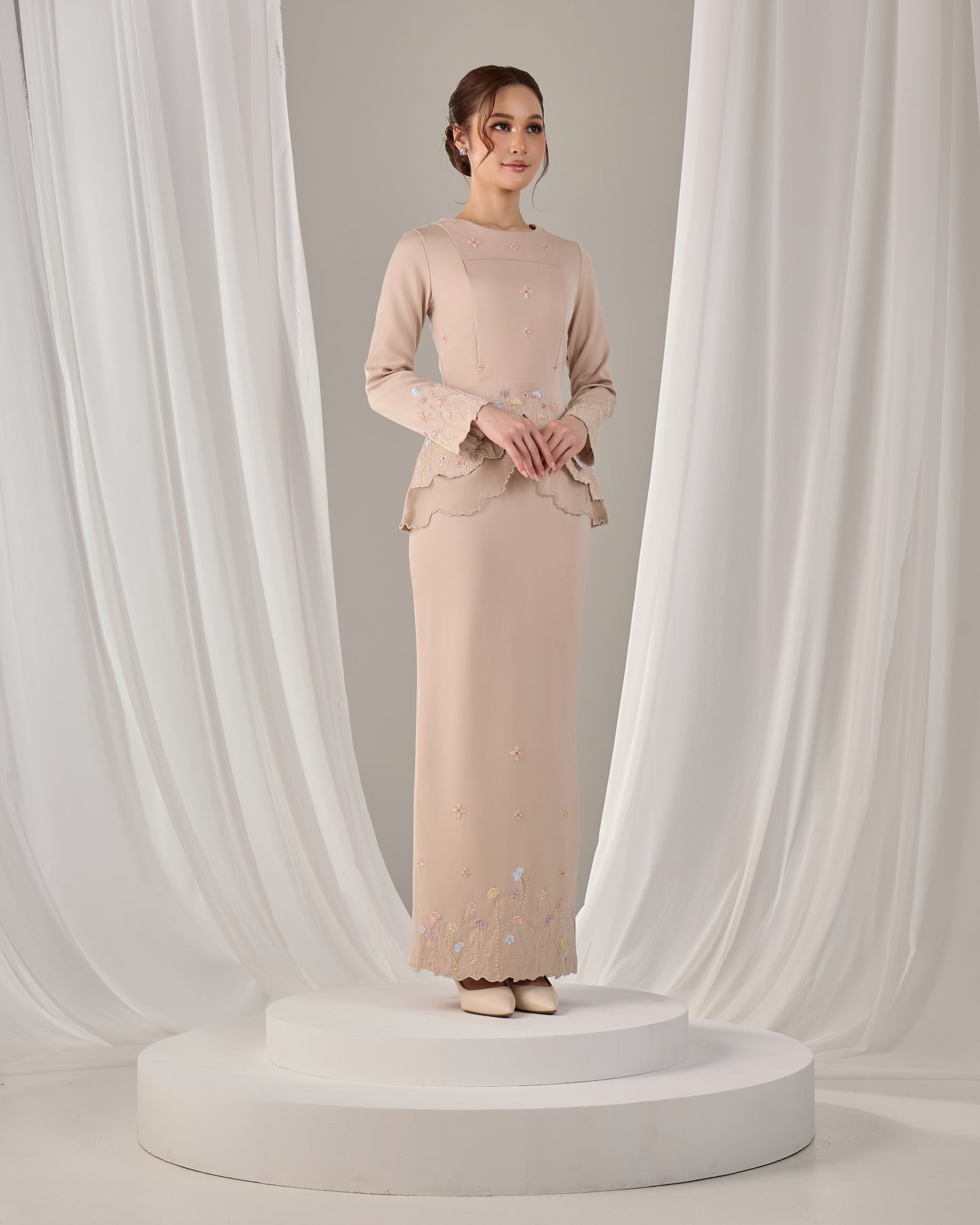 NAYARA KURUNG (CHAMPAGNE)