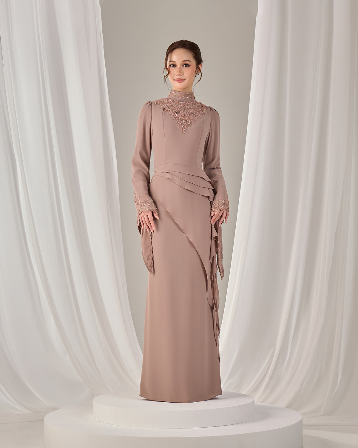 AVELIA DRESS (KHAKI) Hijabistahub AVELIA DRESS (KHAKI) Hijabistahub