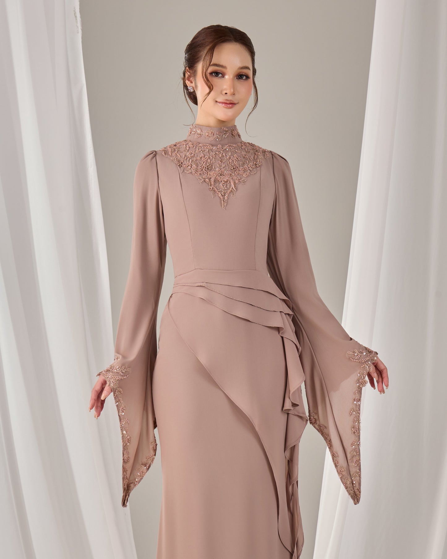 MINOR DEFECT AVELIA DRESS (KHAKI)