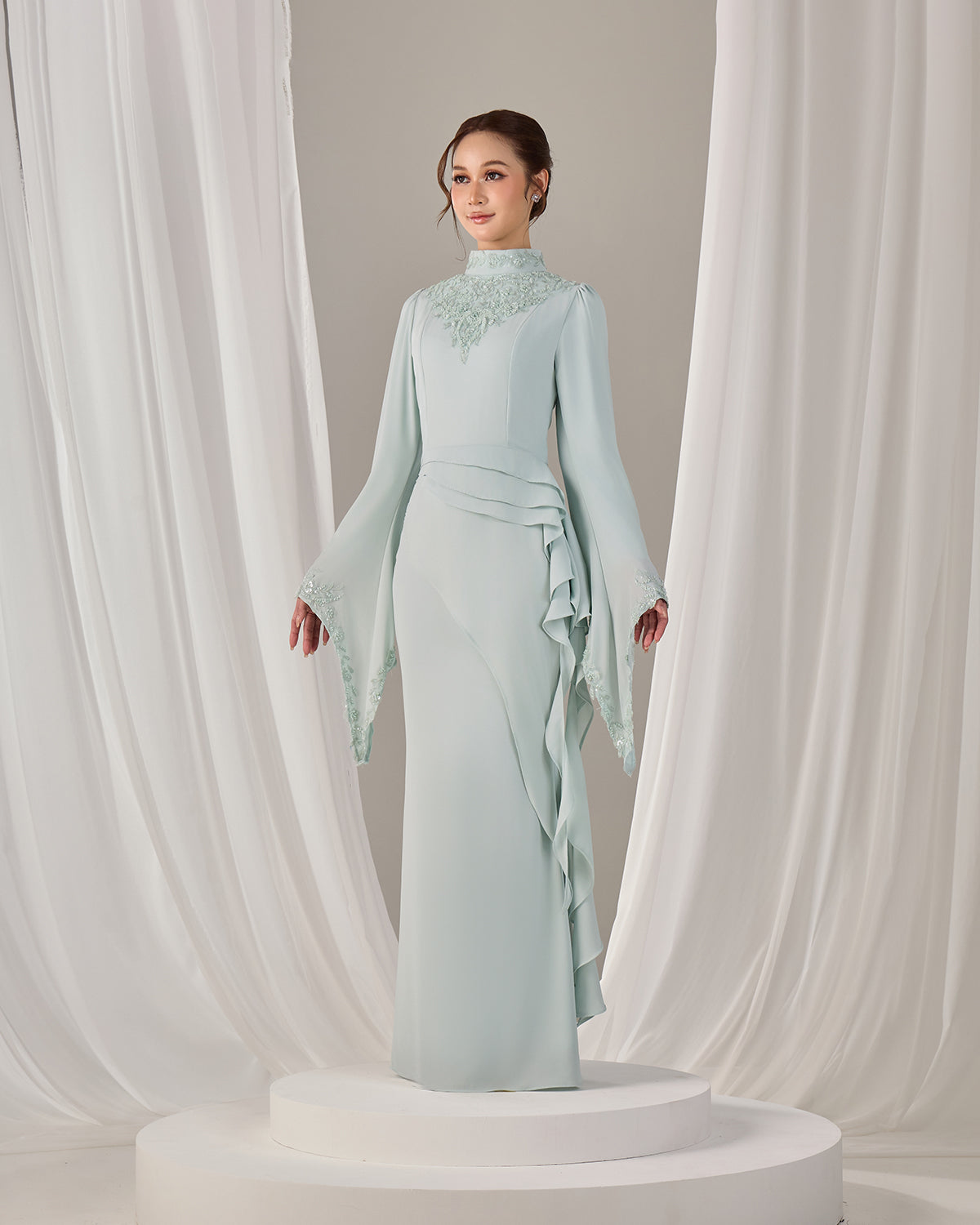AVELIA DRESS (MINT GREEN)