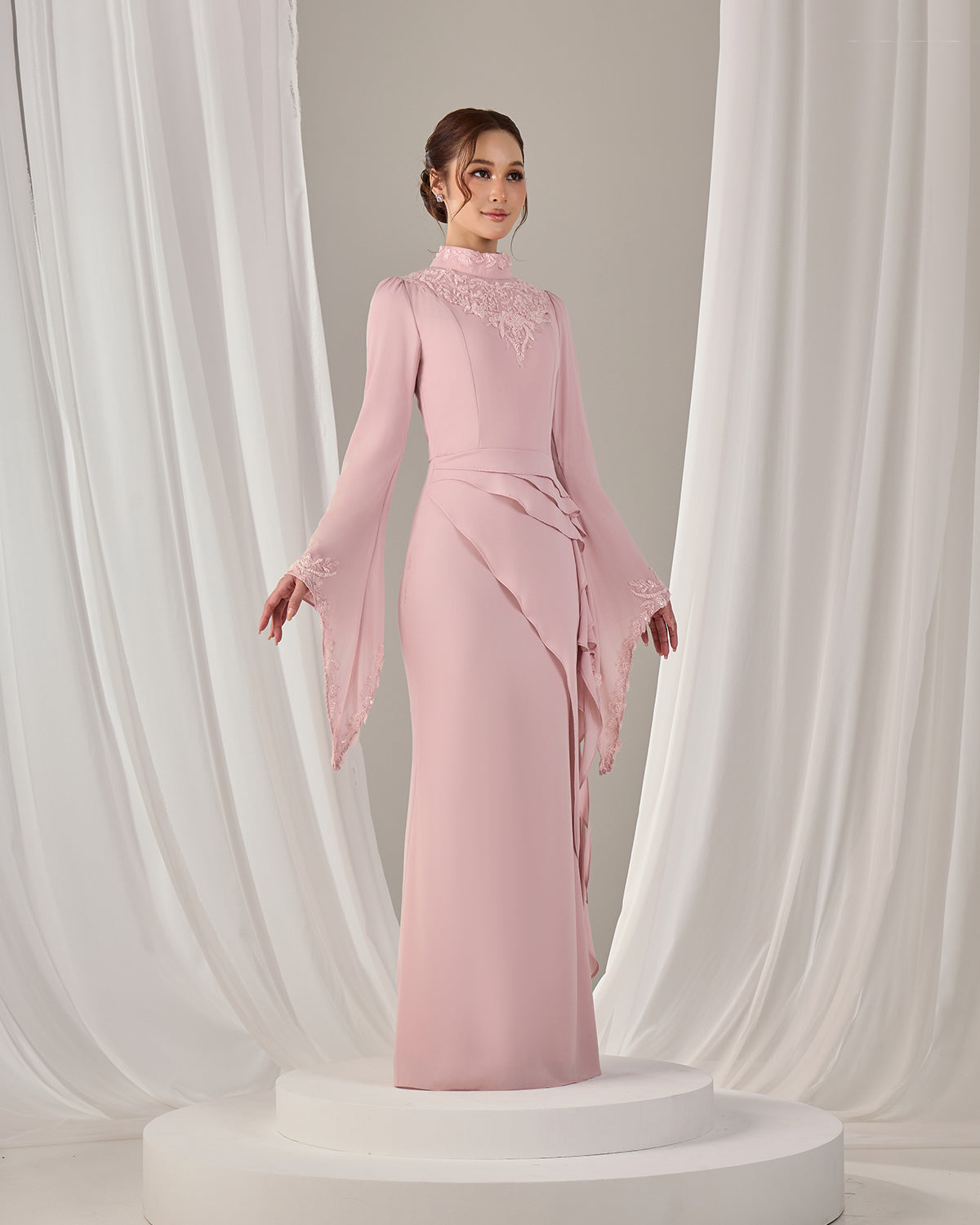MINOR DEFECT AVELIA DRESS (PINK)