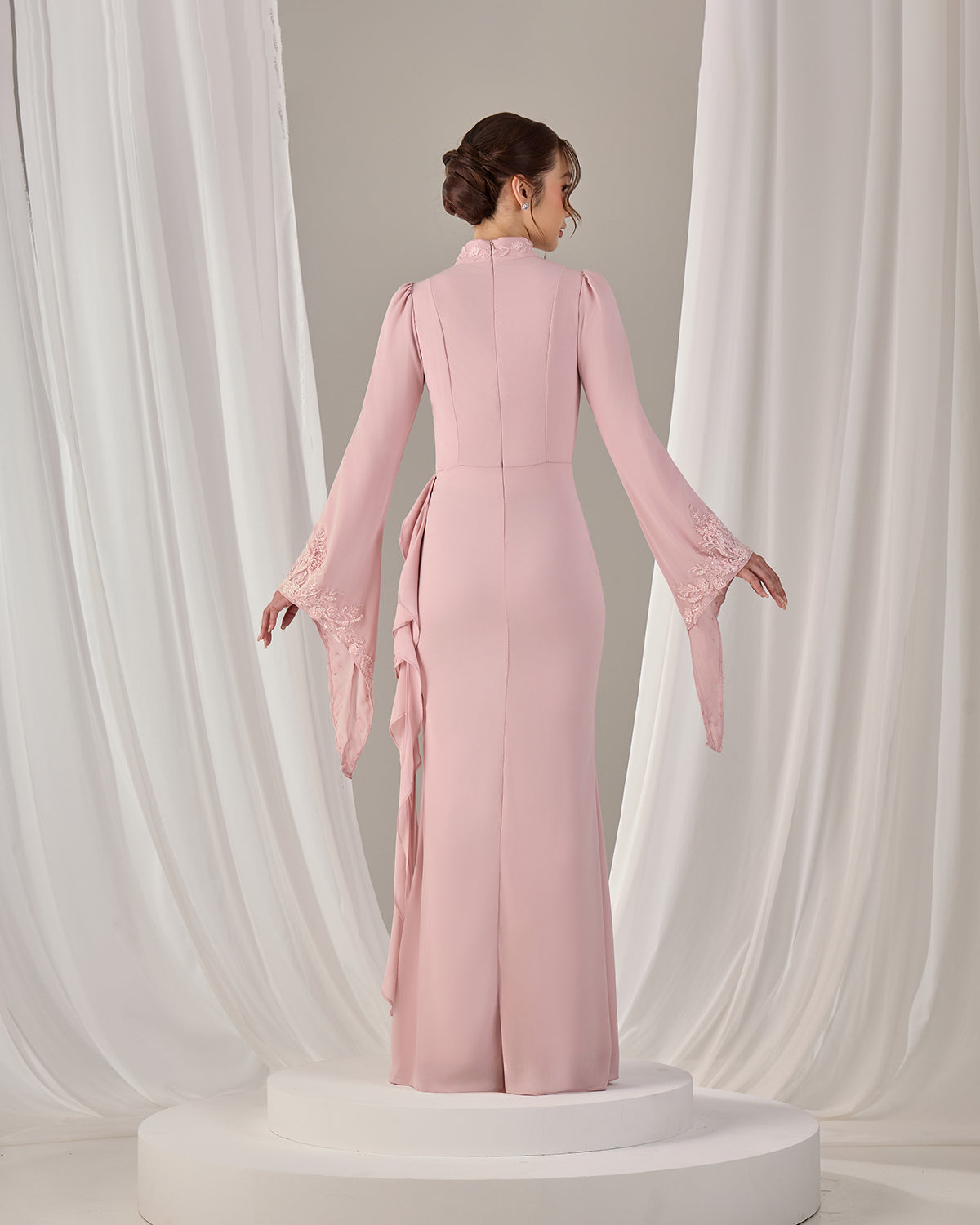 MINOR DEFECT AVELIA DRESS (PINK)