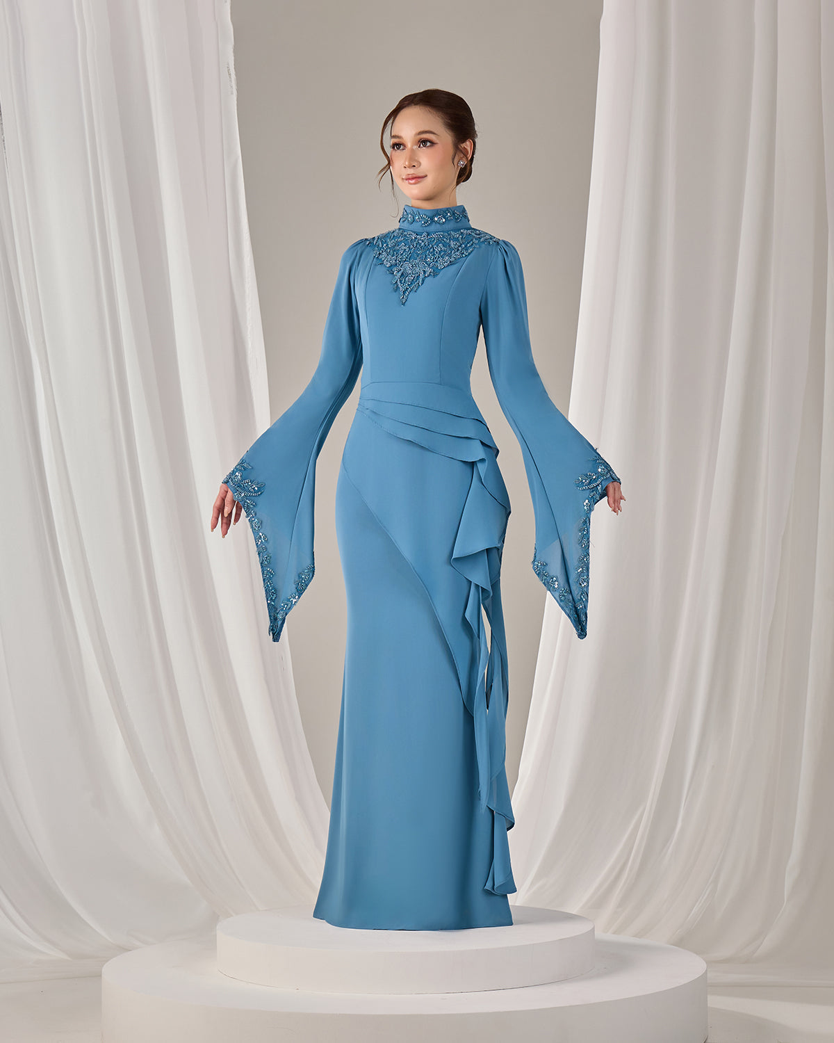 MINOR DEFECT AVELIA DRESS (DIAMOND TEAL BLUE)