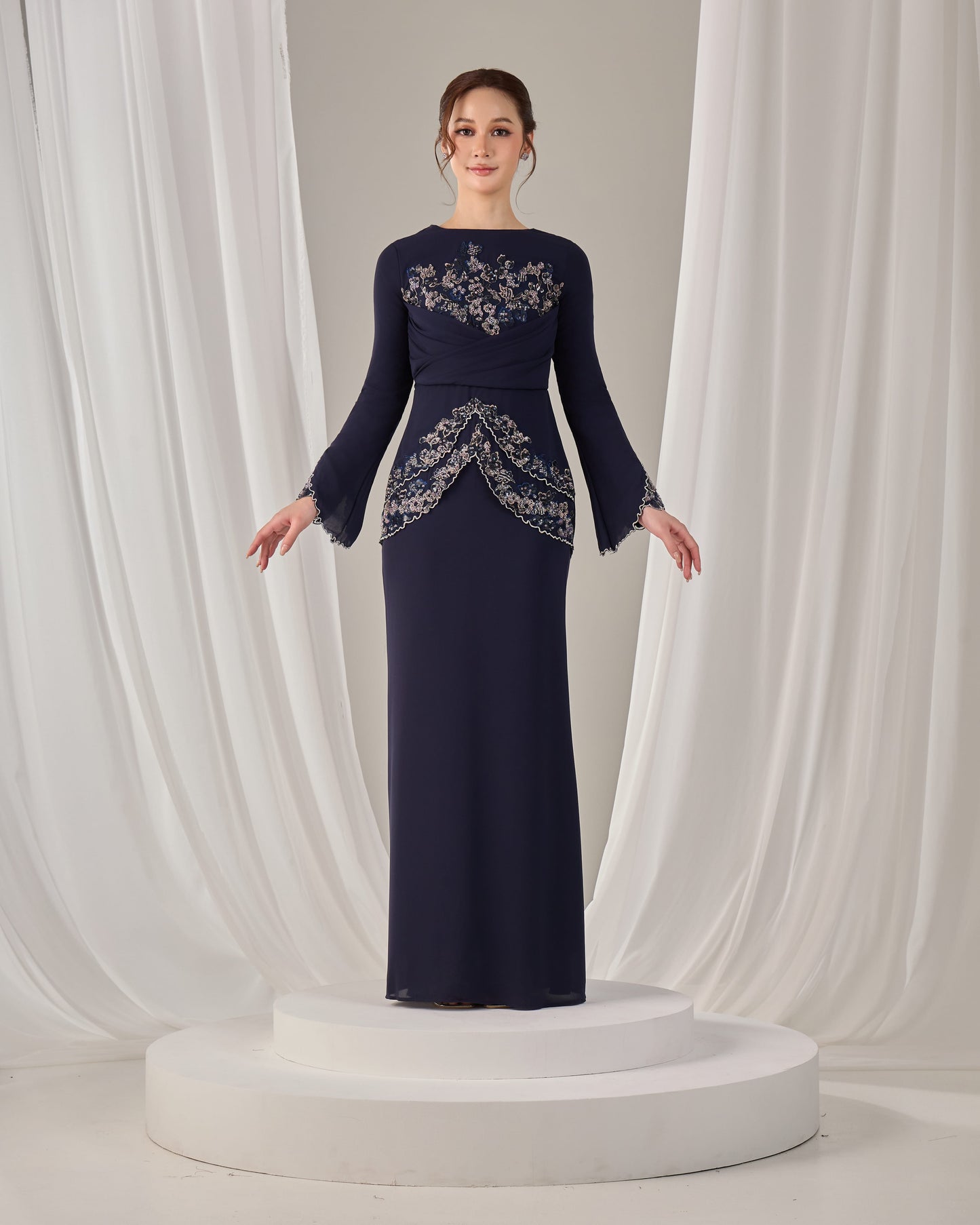 NELLY DRESS (NAVY BLUE)