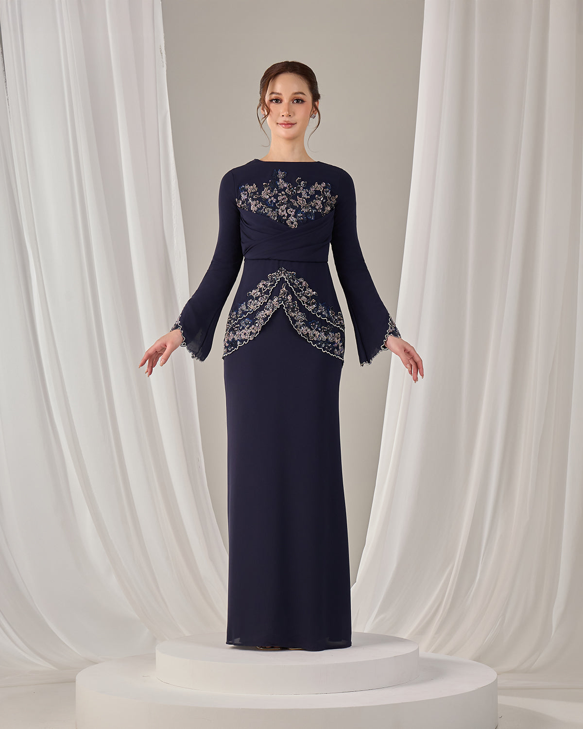 MINOR DEFECT NELLY DRESS (NAVY BLUE)
