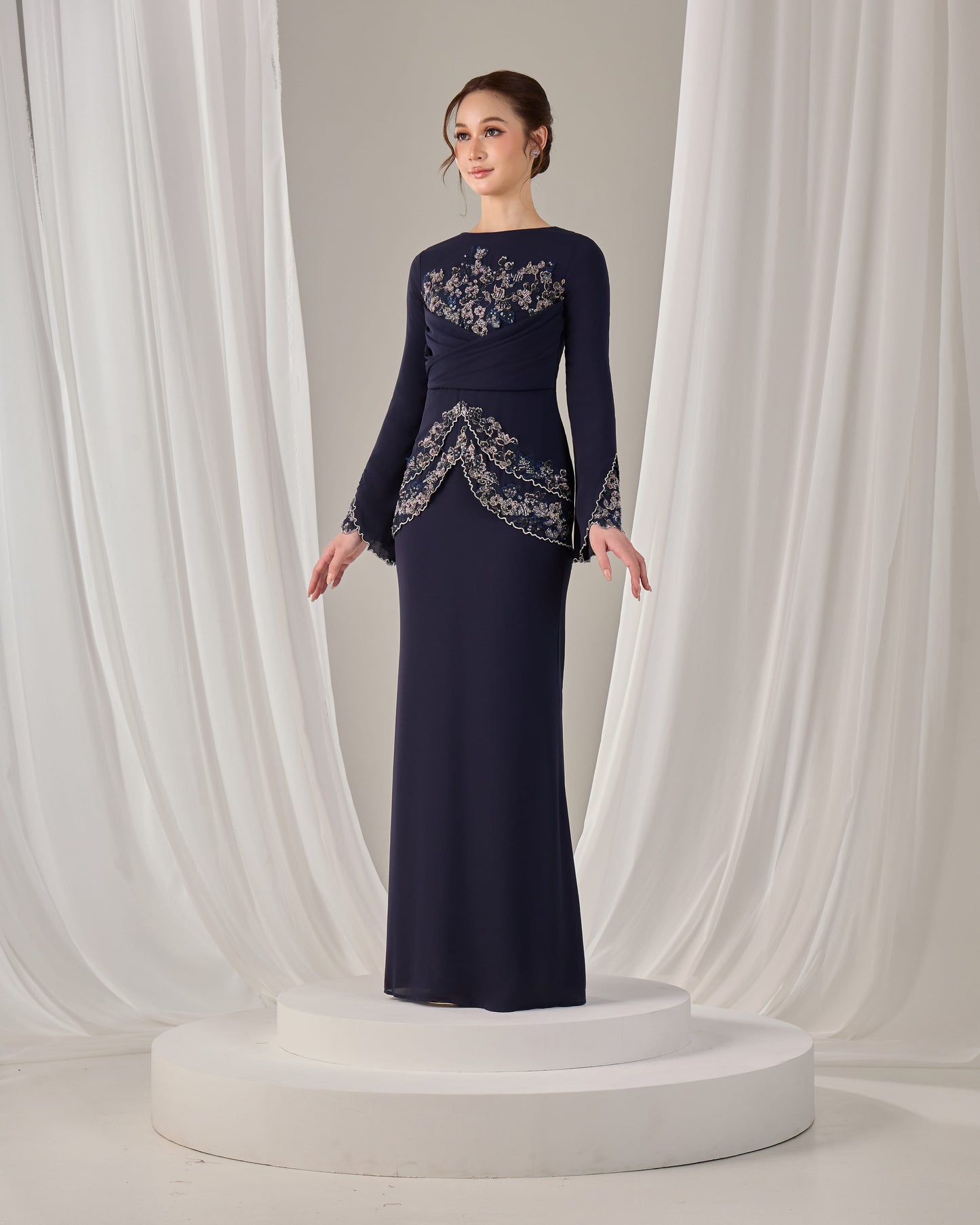 NELLY DRESS (NAVY BLUE)