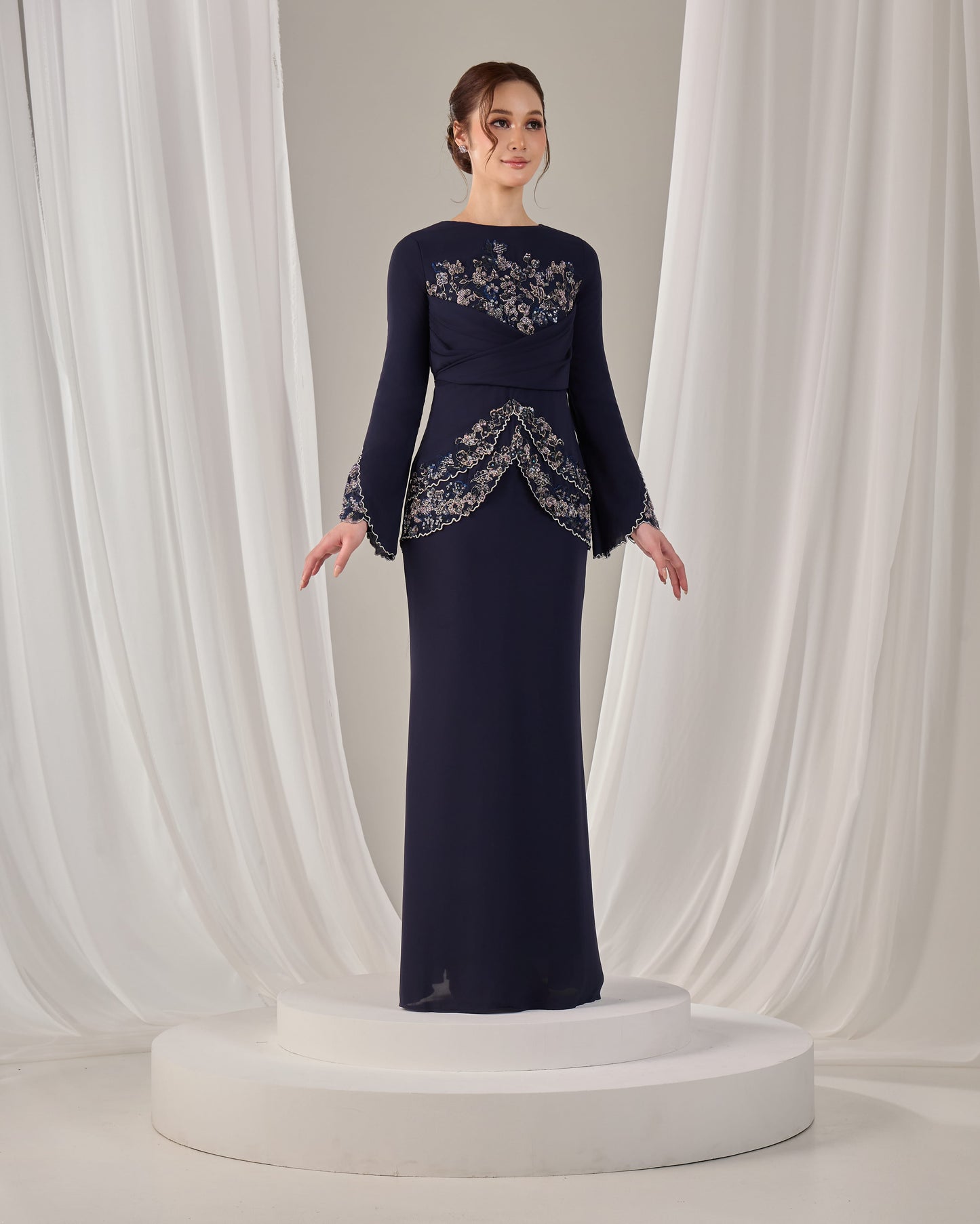 NELLY DRESS (NAVY BLUE)