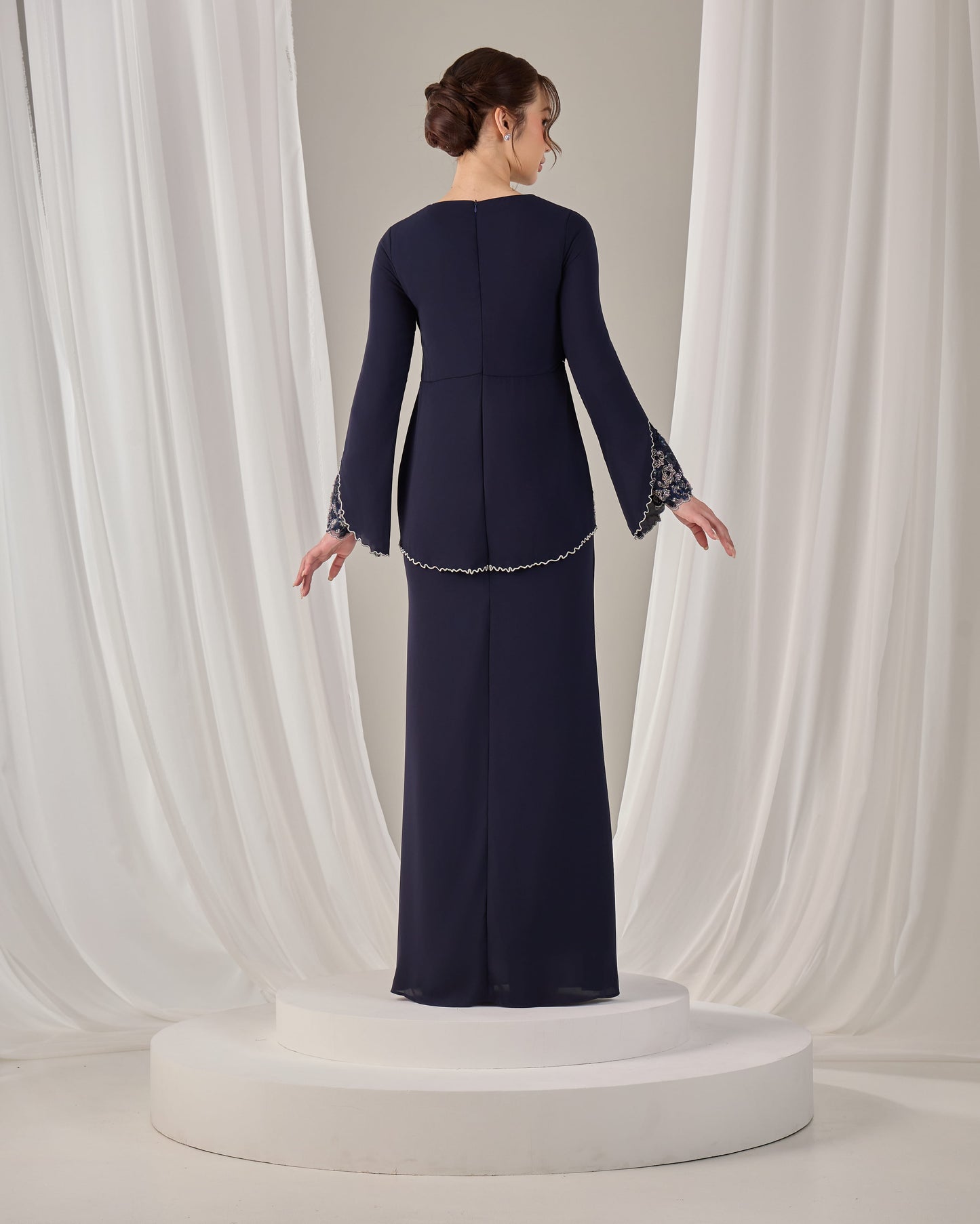 NELLY DRESS (NAVY BLUE)