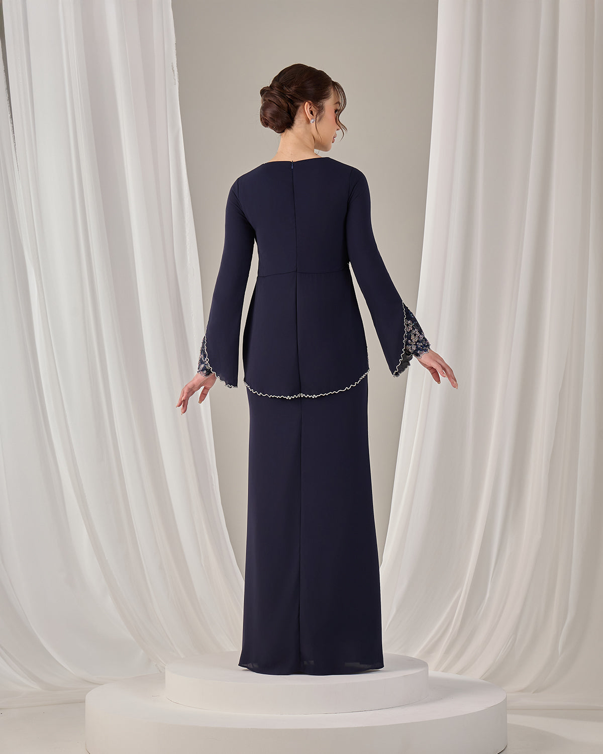 MINOR DEFECT NELLY DRESS (NAVY BLUE)