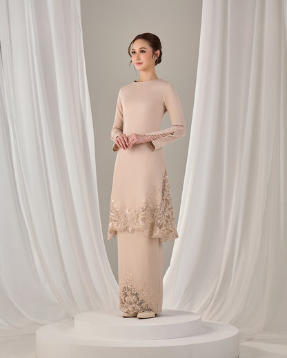 MINOR DEFECT SURI BRIDE KURUNG (CHAMPAGNE)