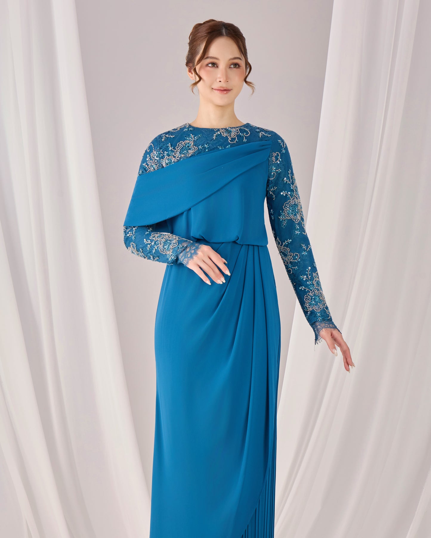 MINOR DEFECT EMERY DRESS (TEAL BLUE)