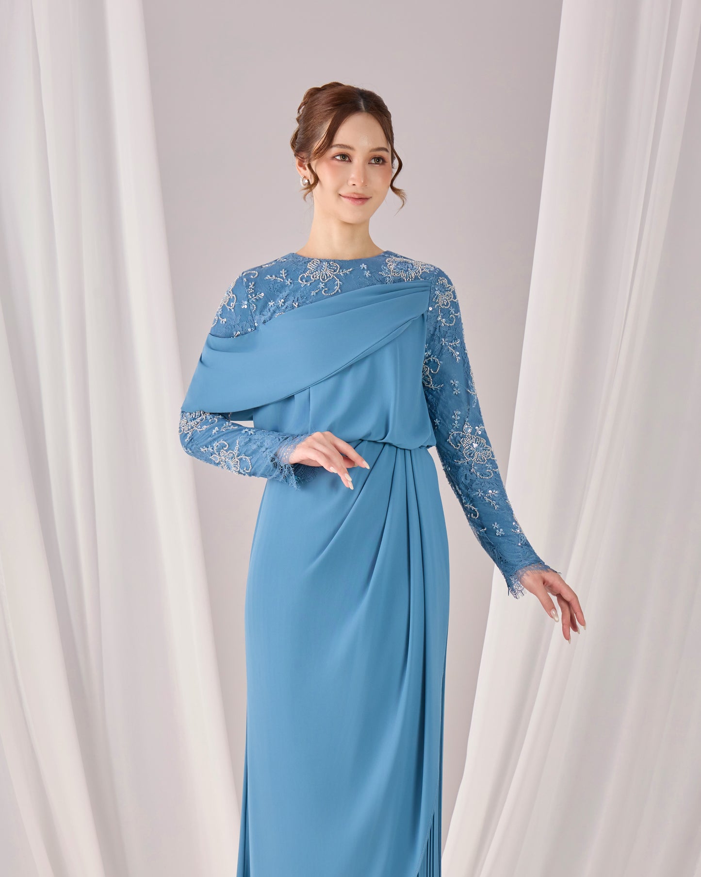 MINOR DEFECT EMERY DRESS (DIAMOND TEAL BLUE)
