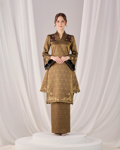 AMANDA KURUNG (RICH BROWN)