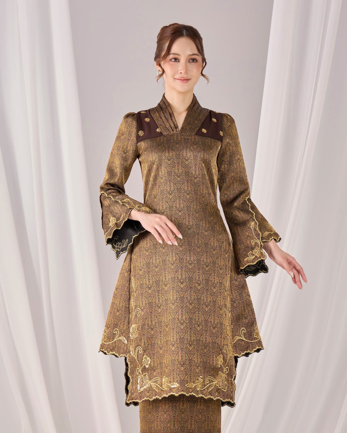 AMANDA KURUNG (RICH BROWN)