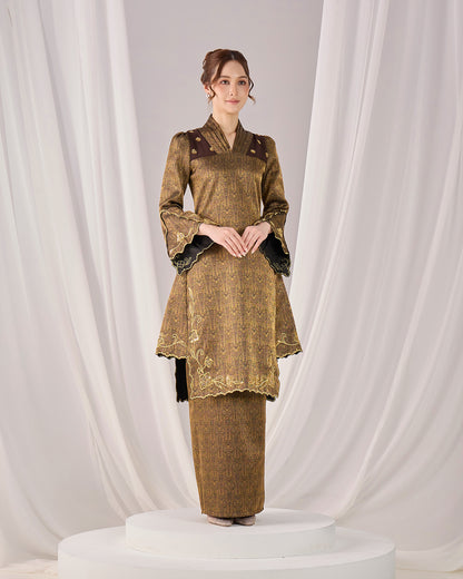 AMANDA KURUNG (RICH BROWN)