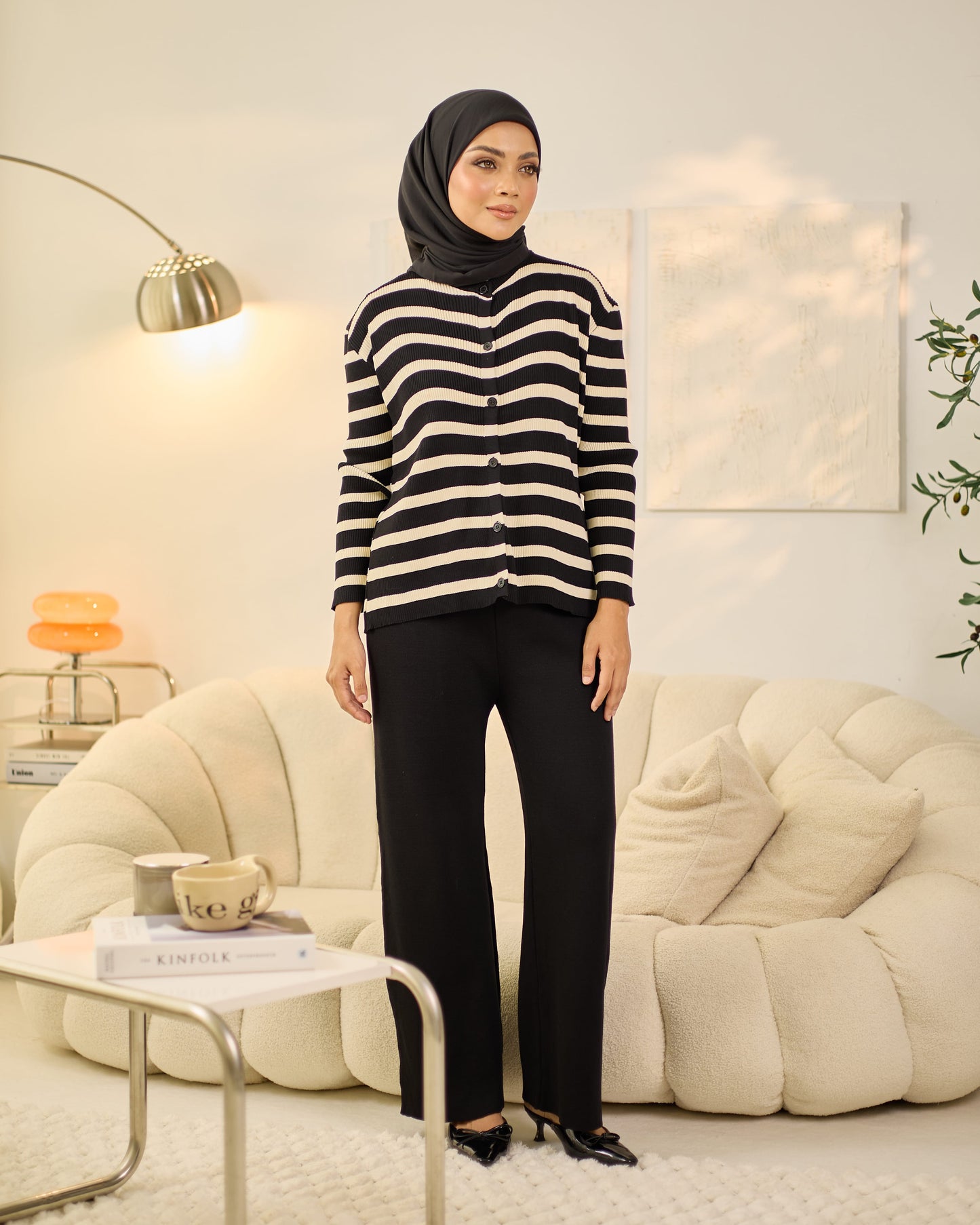 MORY BUTTON STRIPES (BLACK)