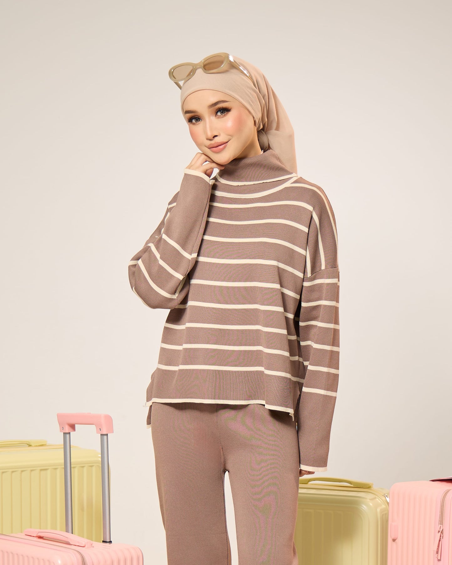 AILY HIGH NECK (KHAKI)