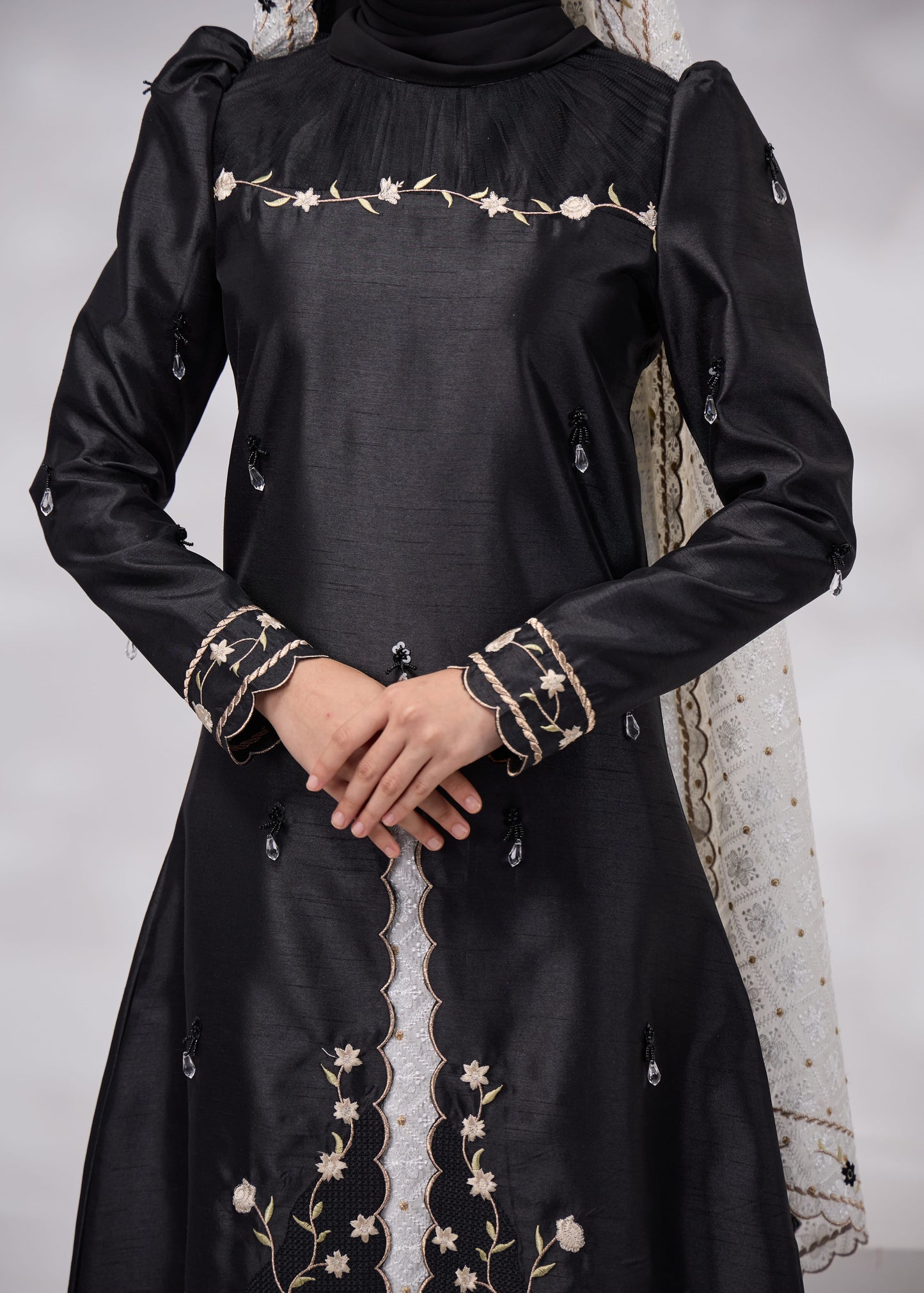 MINOR DEFECT ALANNA KURUNG (BLACK)