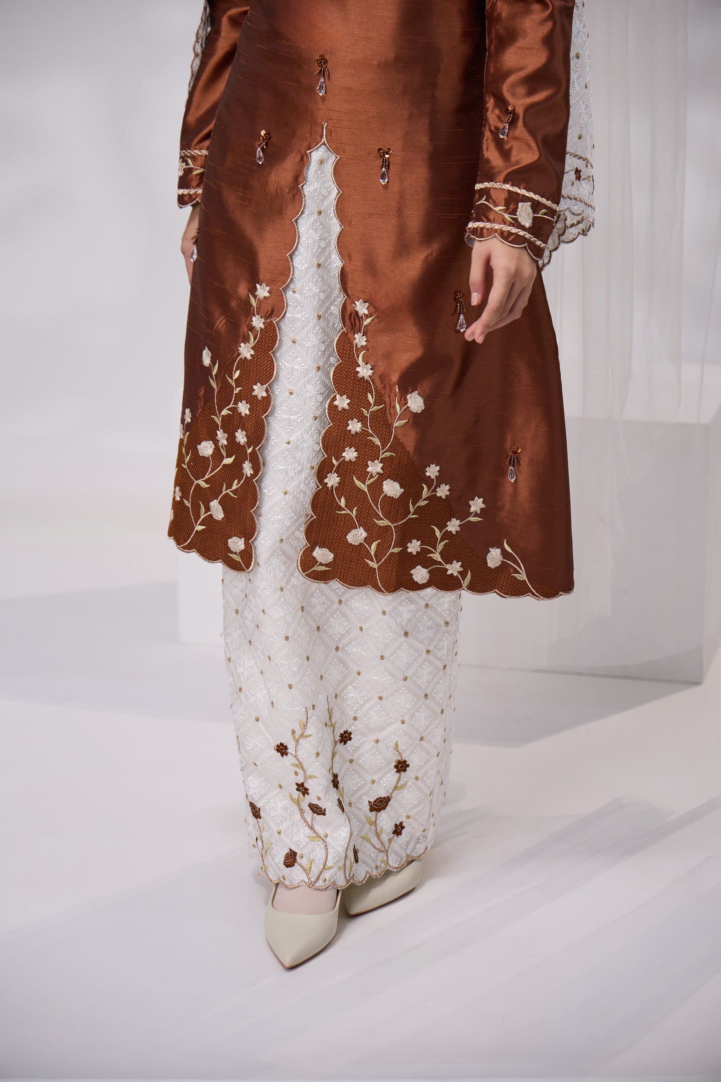 MINOR DEFECT ALANNA KURUNG (BROWN)