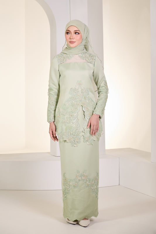 HELYNA KURUNG (GREEN TEA)