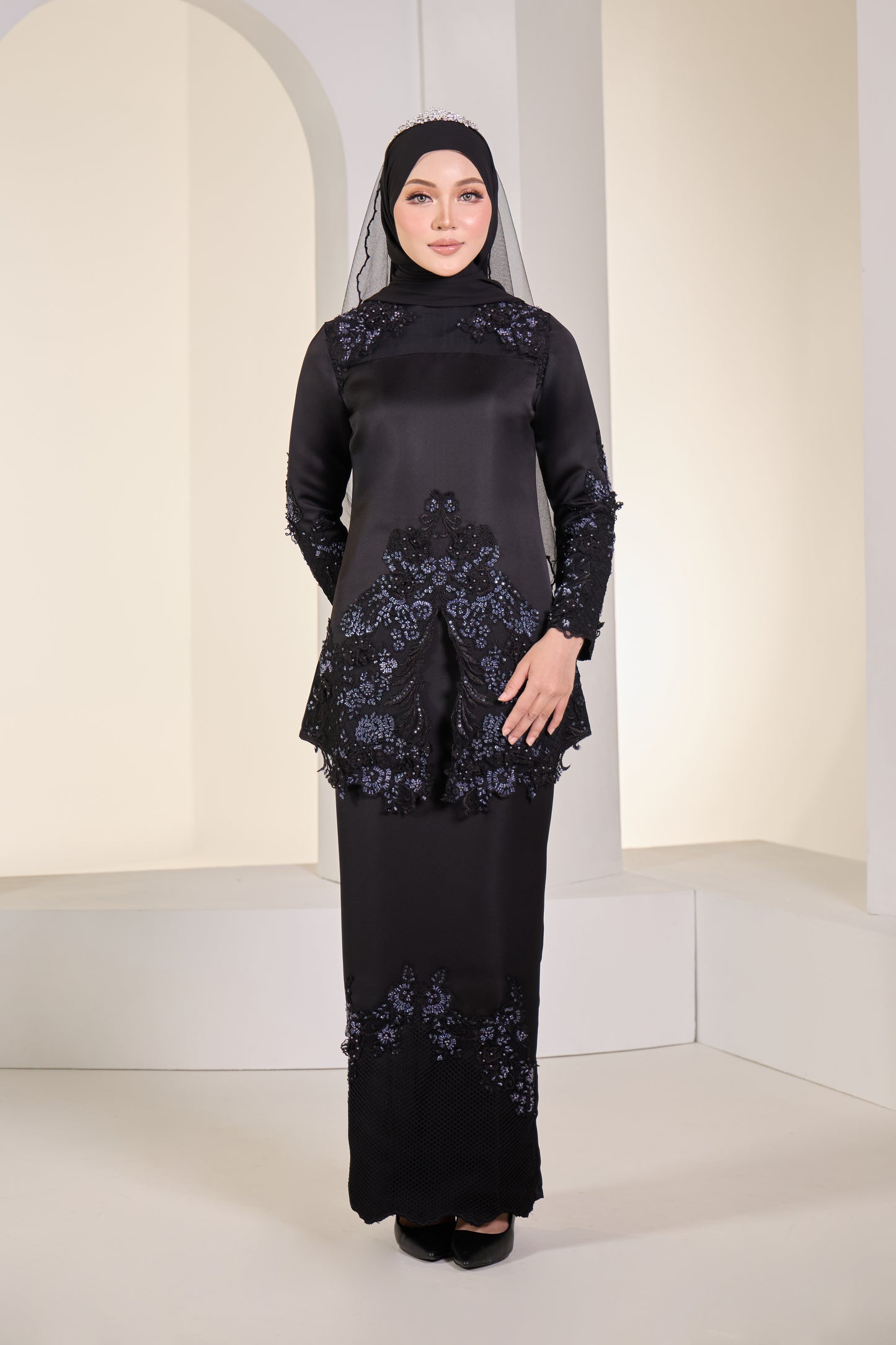 HELYNA KURUNG (BLACK)