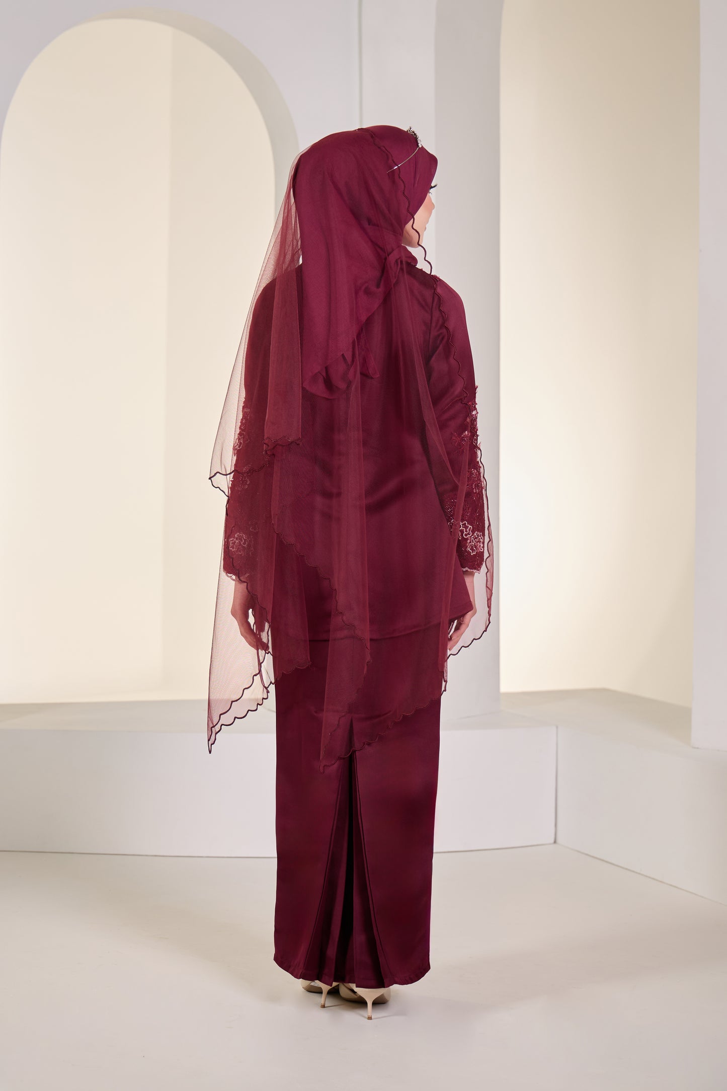 HELYNA KURUNG (BURGUNDY)