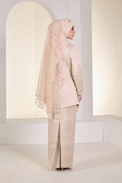 HELYNA KURUNG (CHAMPAGNE)