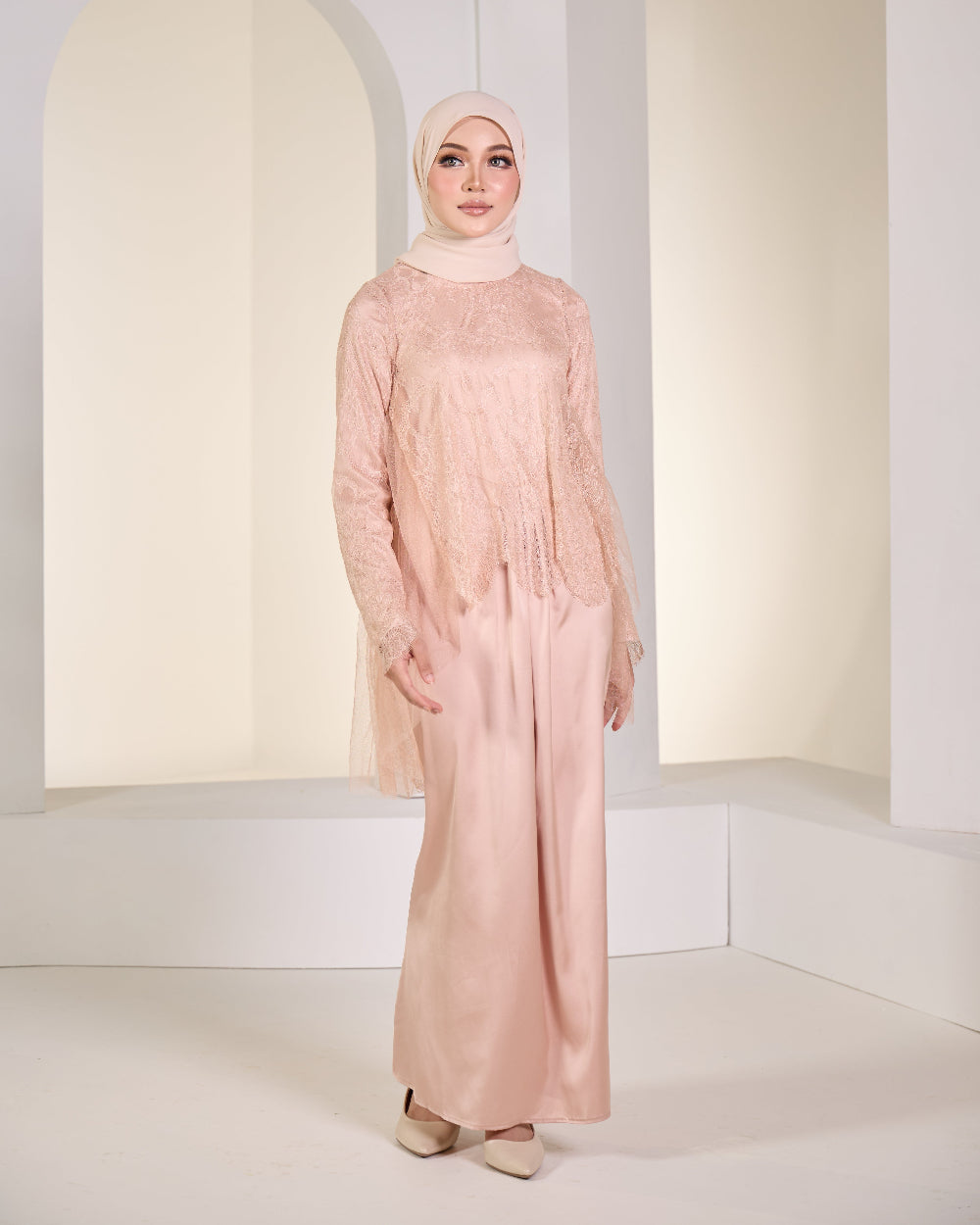 GLENDA DRESS (CHAMPAGNE)