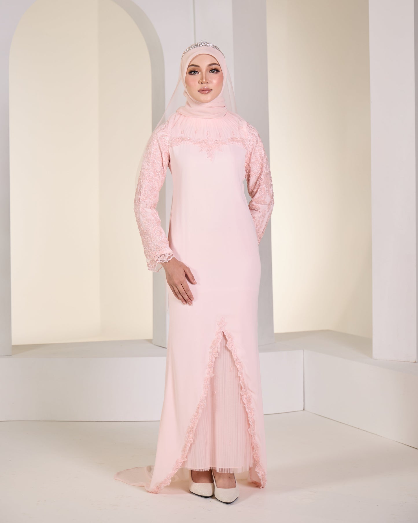 MINOR DEFECT SKYLAR BRIDE DRESS (SOFT PINK)