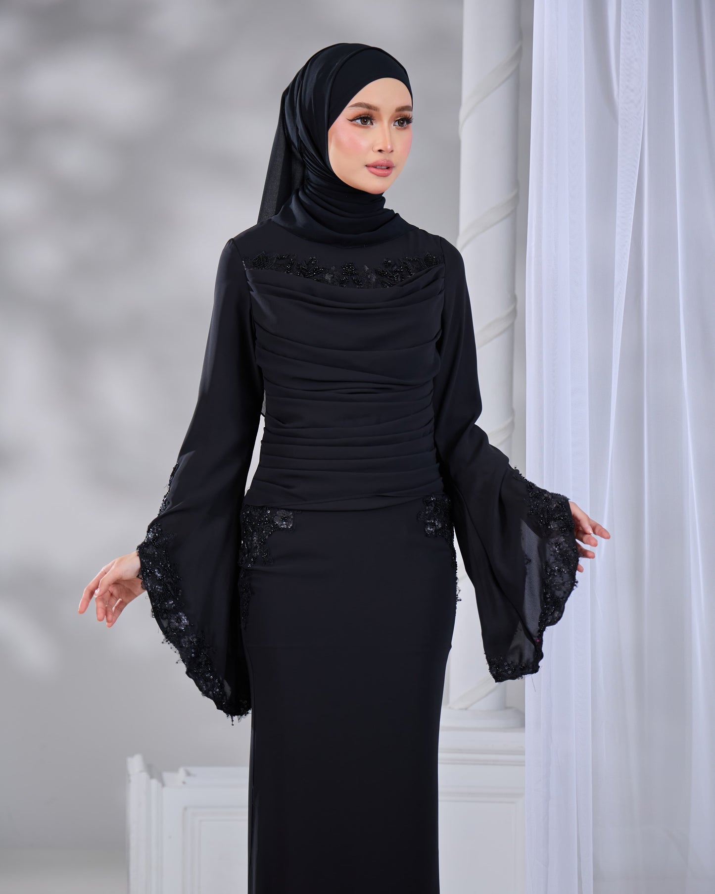 SABRENA DRESS (BLACK)