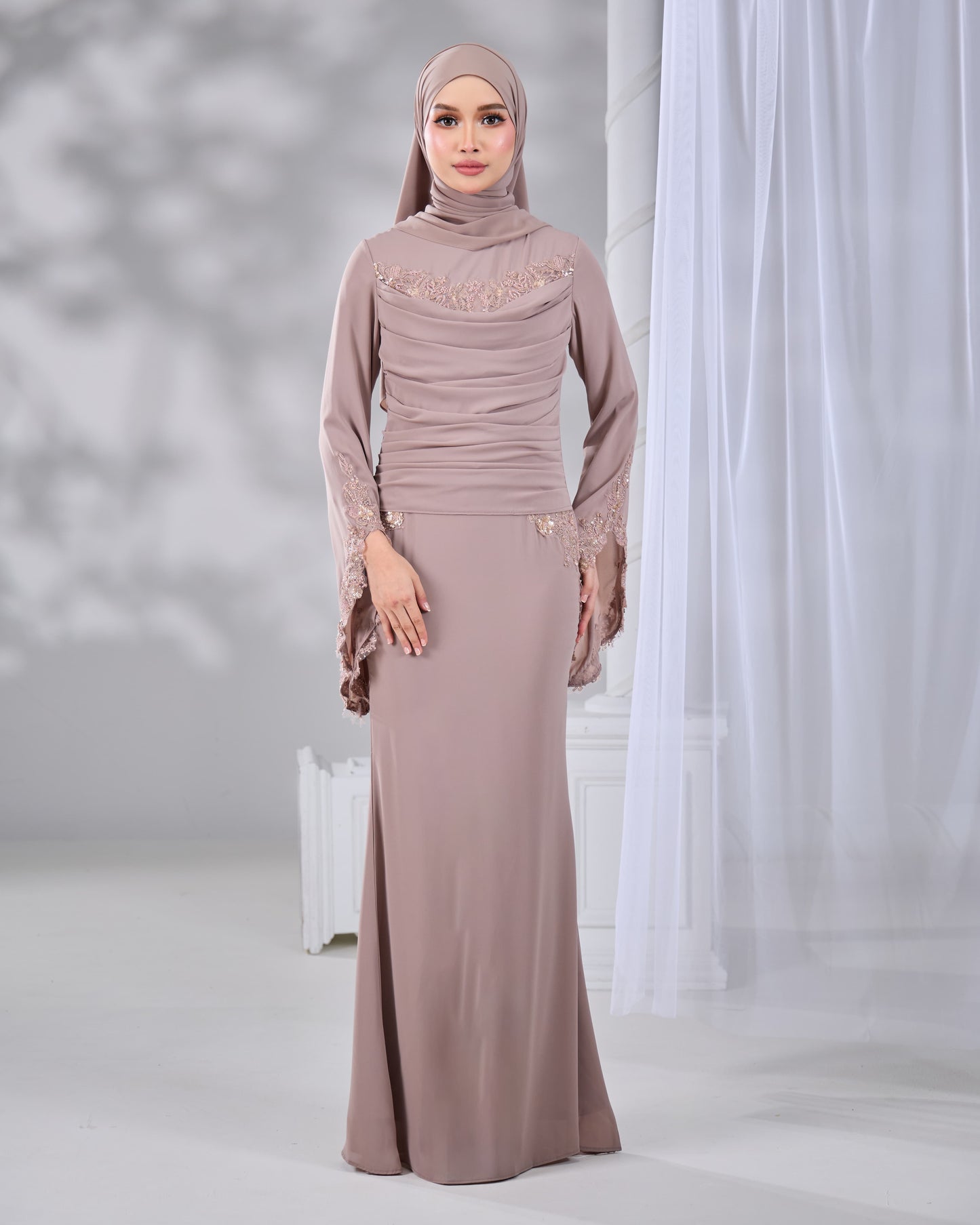 SABRENA DRESS (KHAKI)