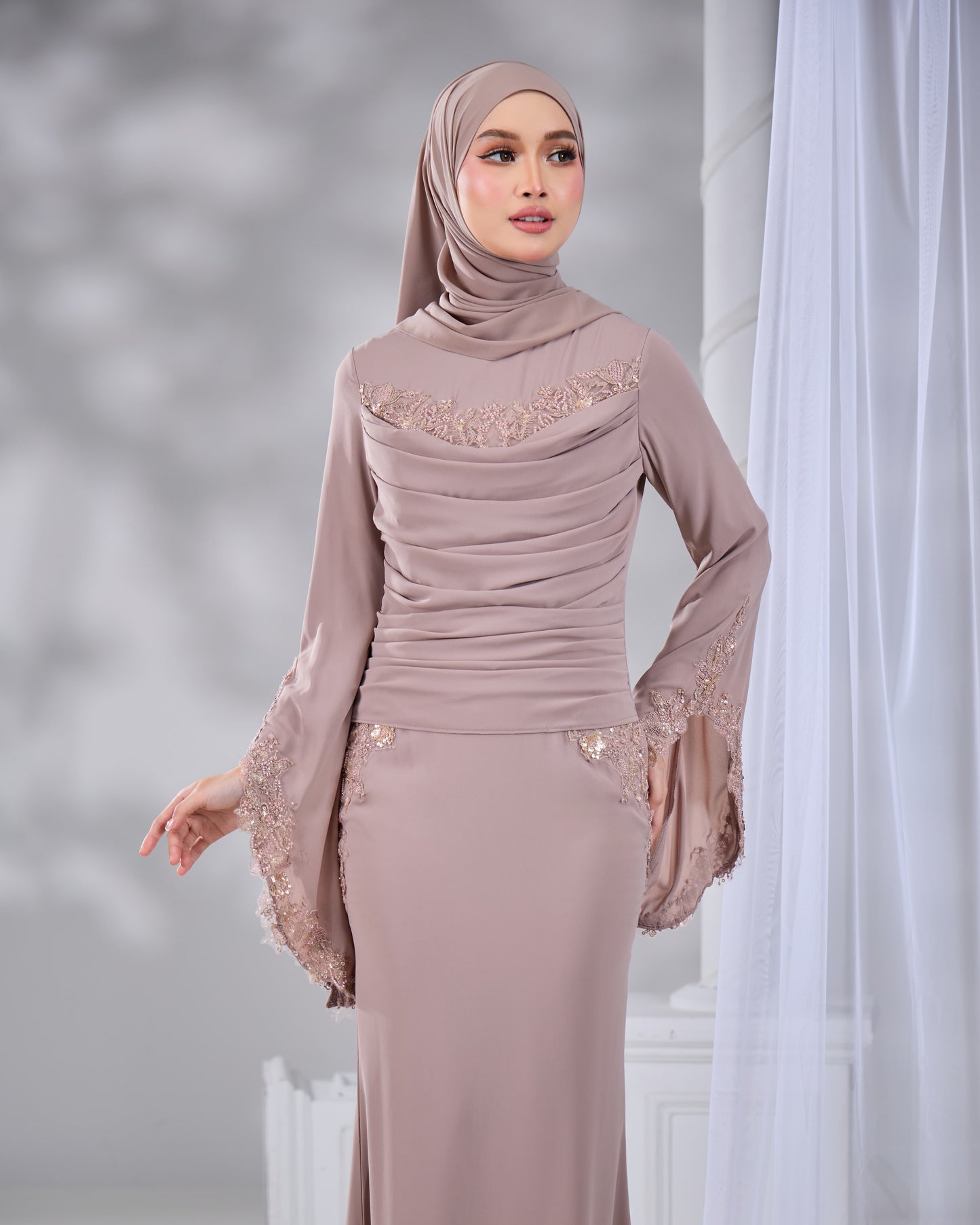 SABRENA DRESS (KHAKI)