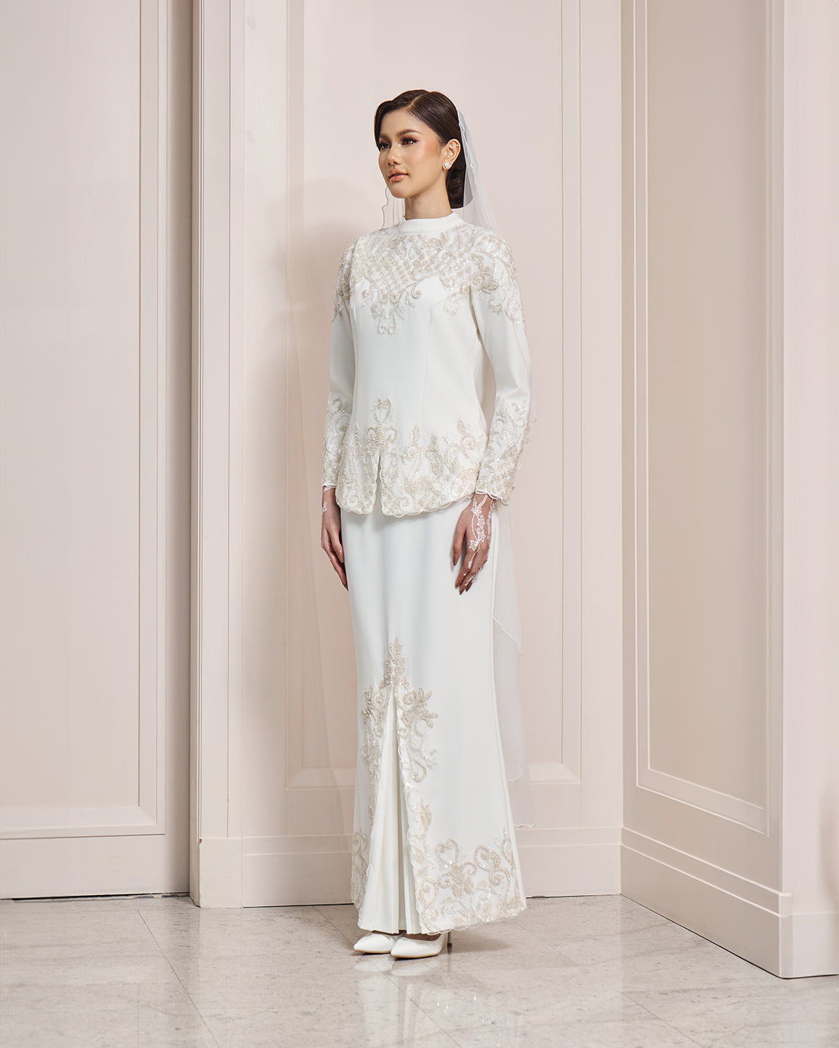 LORELLE KURUNG (OFF WHITE)