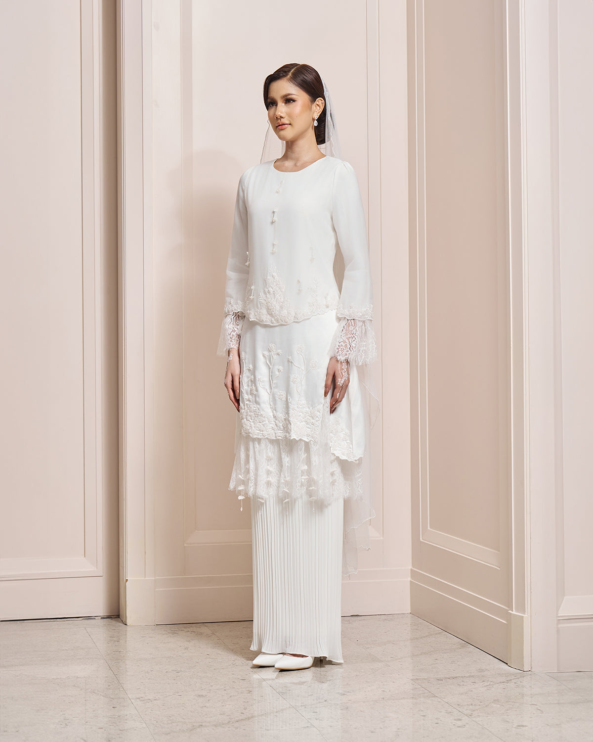 LUCIENE KURUNG (OFF WHITE)
