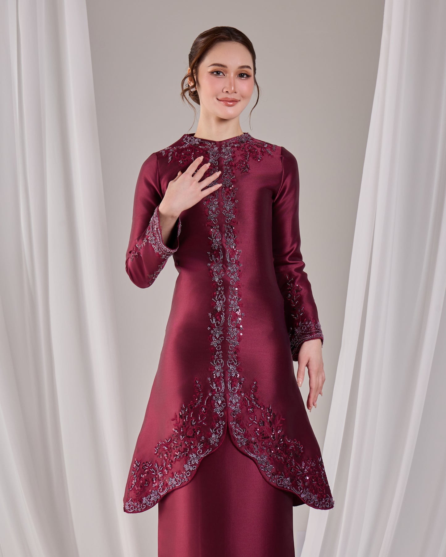 NIARA KURUNG (BURGUNDY)