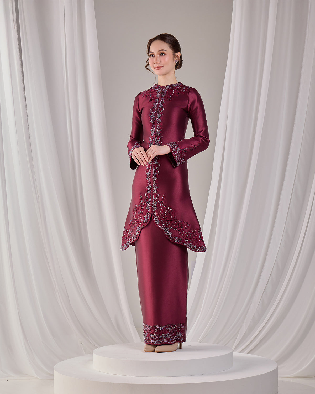 NIARA KURUNG (BURGUNDY)