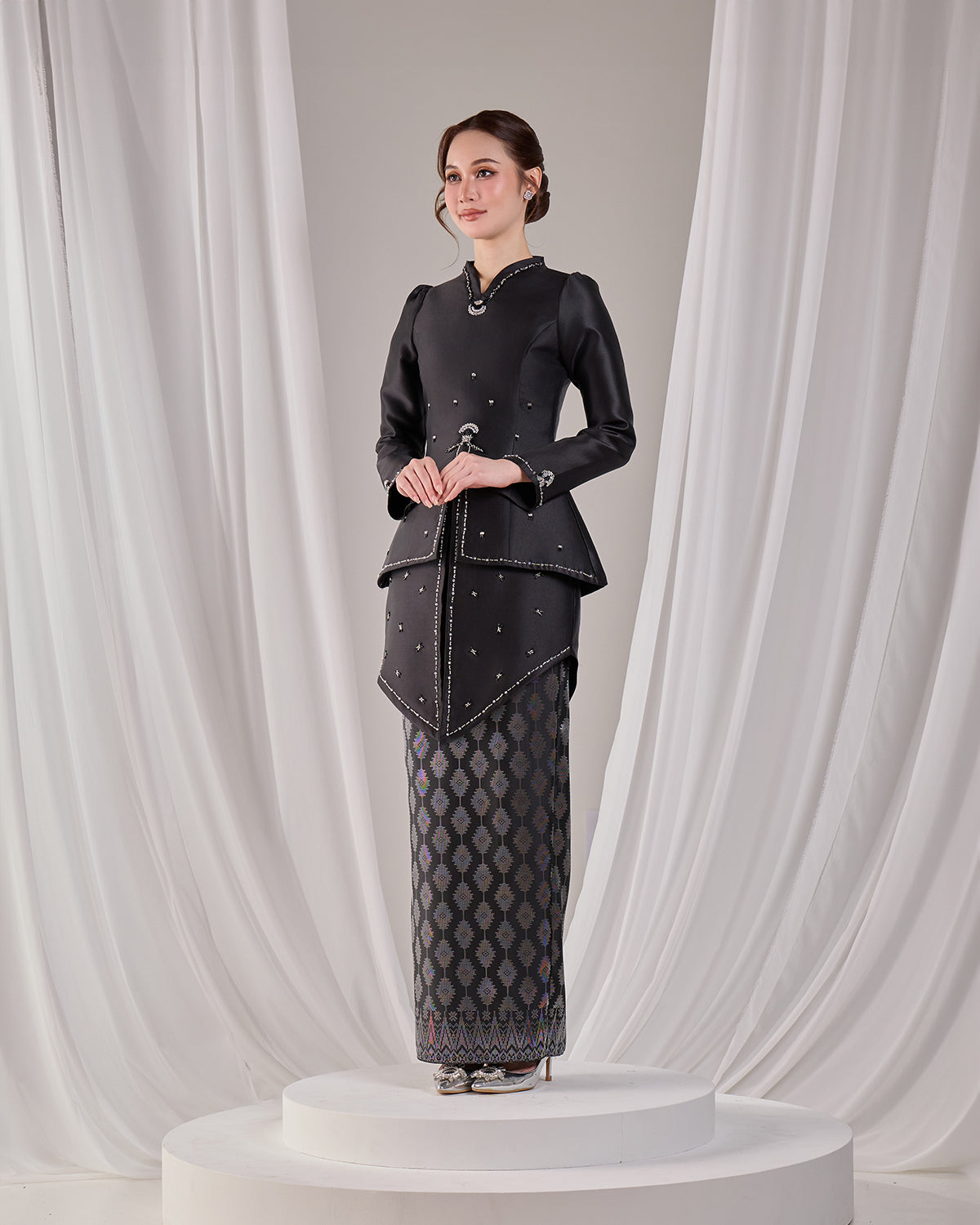ELEANOUR KURUNG (BLACK)