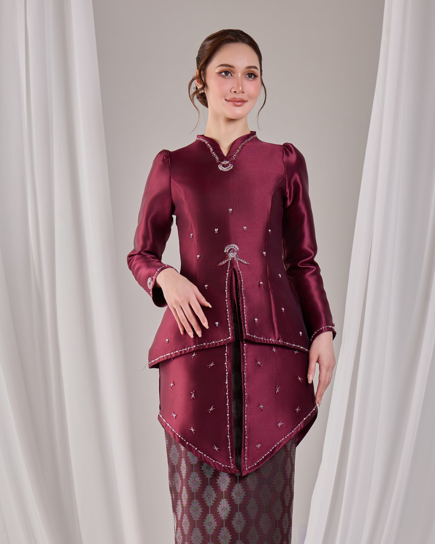 ELEANOUR KURUNG (BURGUNDY)