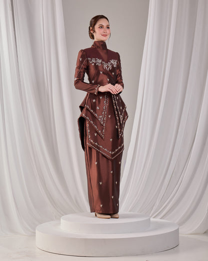 MINOR DEFECT ELLYARA KURUNG (RICH BROWN)