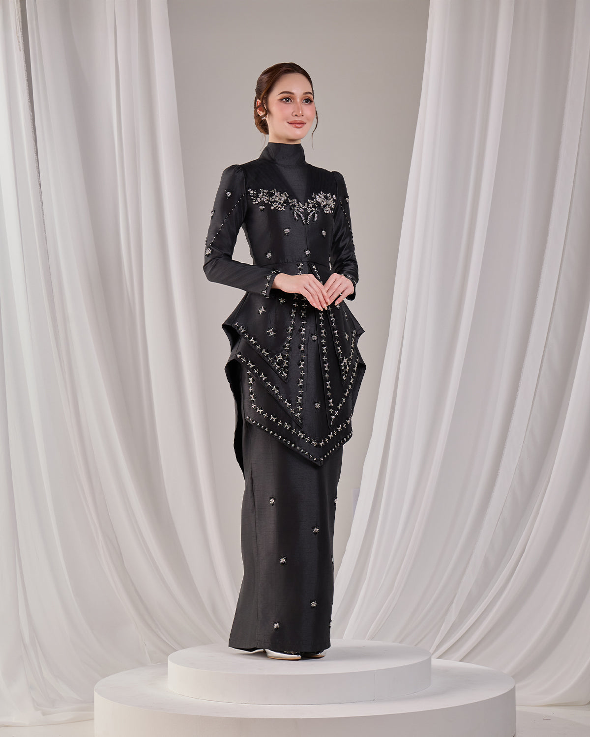 MINOR DEFECT ELLYARA KURUNG (BLACK)