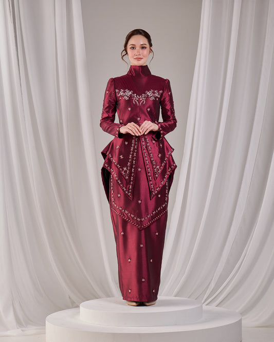 MINOR DEFECT ELLYARA KURUNG (BURGUNDY)
