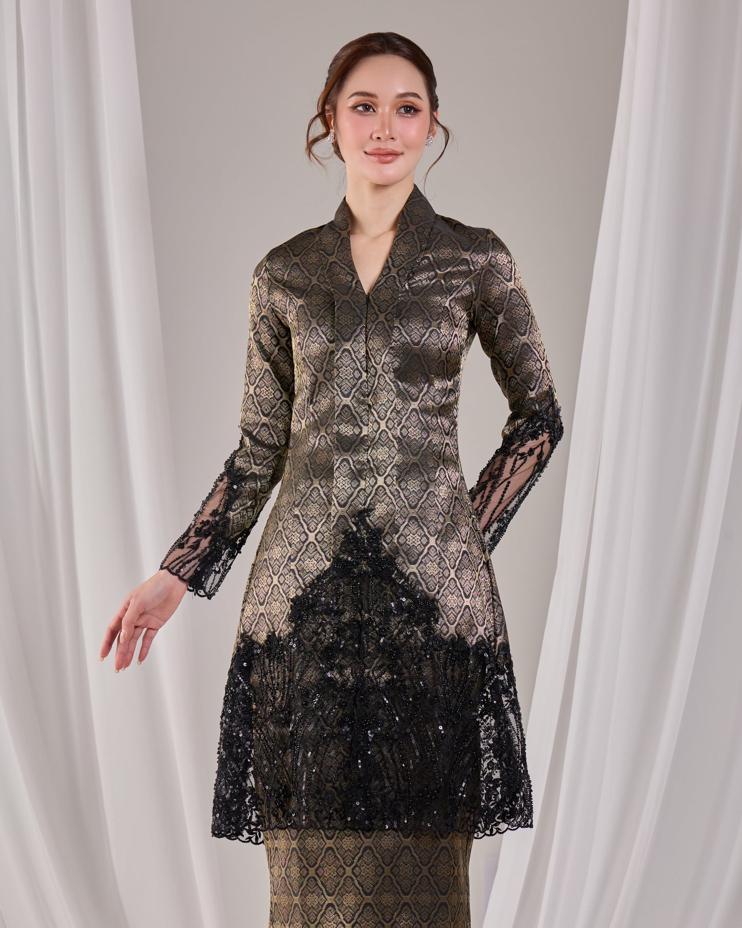 KAREENA KEBAYA (BLACK)