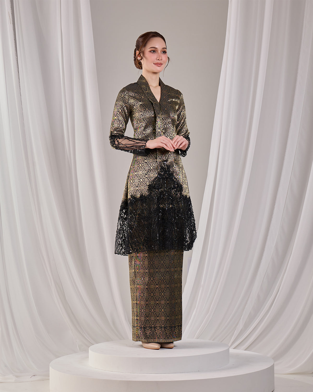 KAREENA KEBAYA (BLACK)