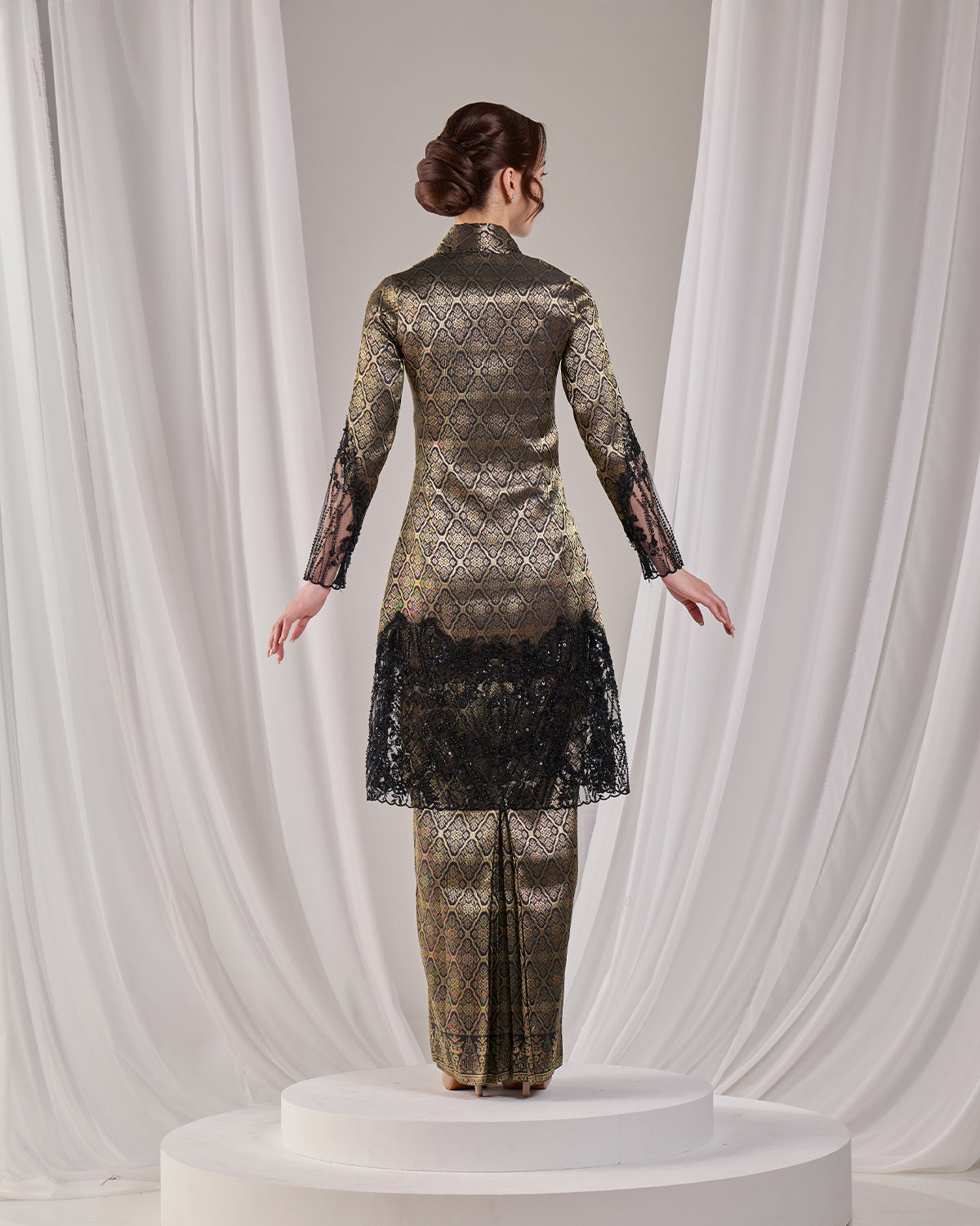 KAREENA KEBAYA (BLACK)