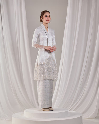 KAREENA KEBAYA (SILVER WHITE)