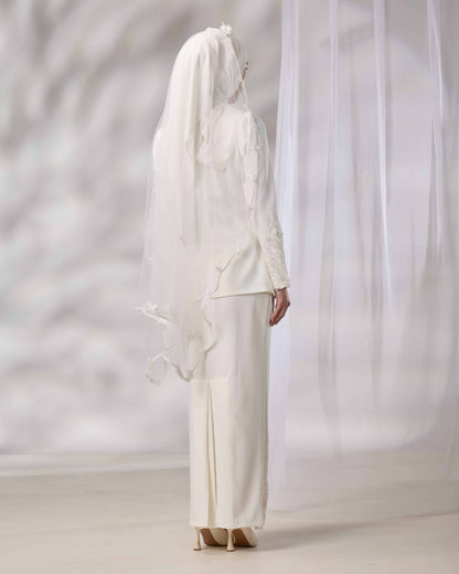 ATHLEA BRIDE KURUNG (OFF WHITE)