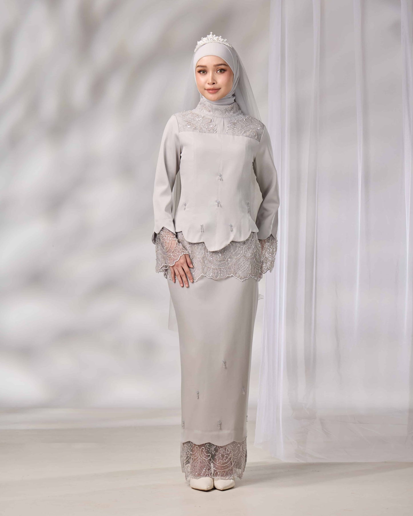 MINOR DEFECT REYNA BRIDE KURUNG (GREY)